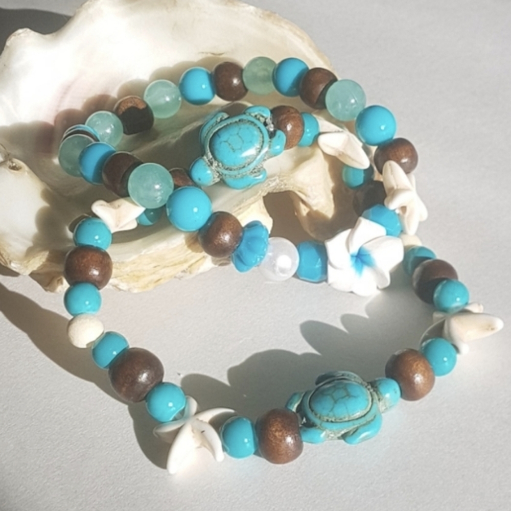 🌴 Luminous Hawaiian Treasures Bracelet Set